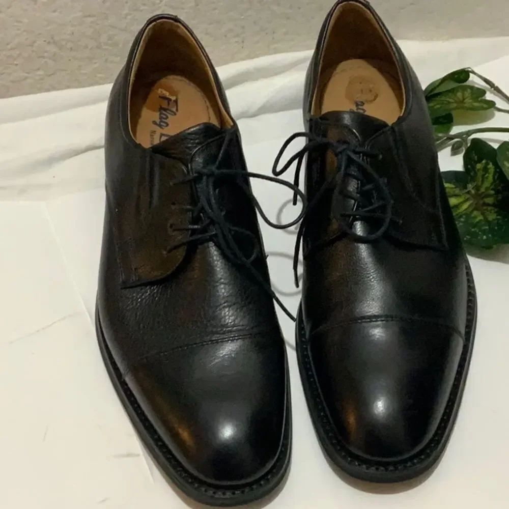 Flag Ltd. Nappa Glove Shoes like new 11M
